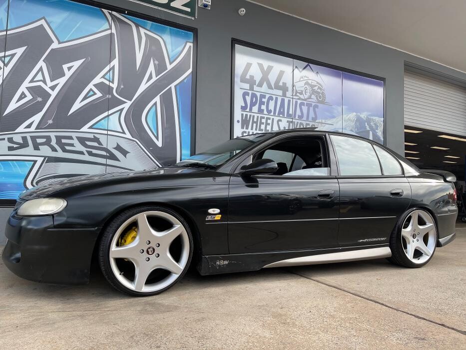 Images Ozzy Tyres Fyshwick | Tyres Canberra | Wheels & Tyres ACT | 4x4 Centre