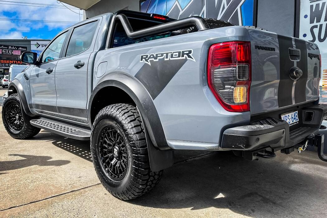 Images Ozzy Tyres Fyshwick | Tyres Canberra | Wheels & Tyres ACT | 4x4 Centre