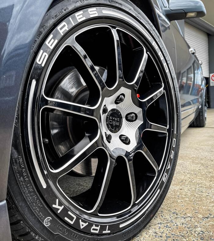 Images Ozzy Tyres Fyshwick | Tyres Canberra | Wheels & Tyres ACT | 4x4 Centre