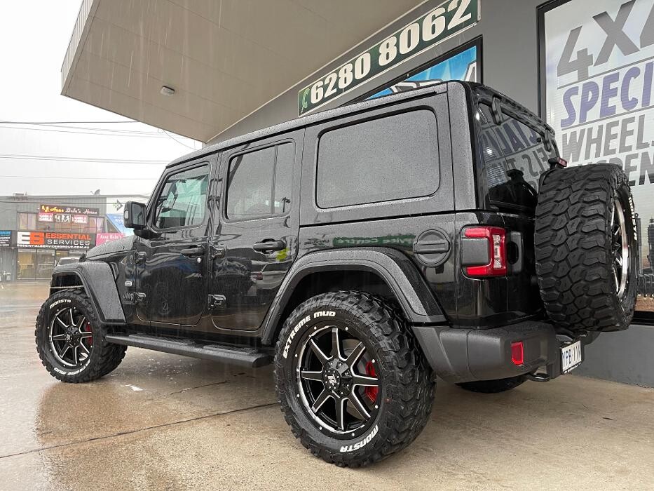 Images Ozzy Tyres Fyshwick | Tyres Canberra | Wheels & Tyres ACT | 4x4 Centre