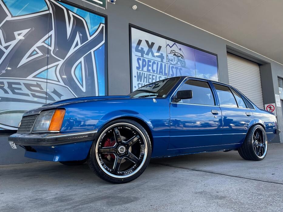 Images Ozzy Tyres Fyshwick | Tyres Canberra | Wheels & Tyres ACT | 4x4 Centre