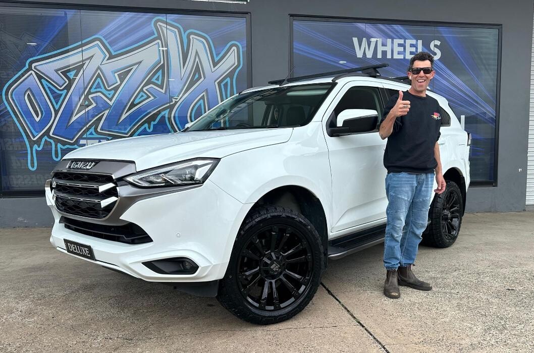 Images Ozzy Tyres Fyshwick | Tyres Canberra | Wheels & Tyres ACT | 4x4 Centre