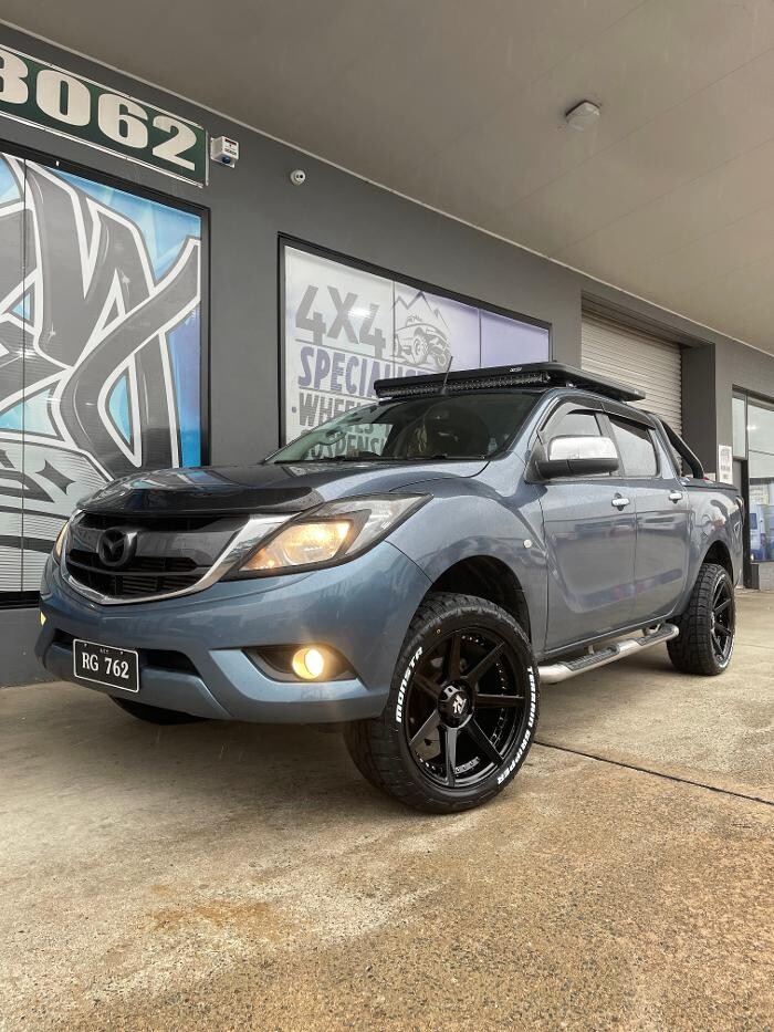 Images Ozzy Tyres Fyshwick | Tyres Canberra | Wheels & Tyres ACT | 4x4 Centre