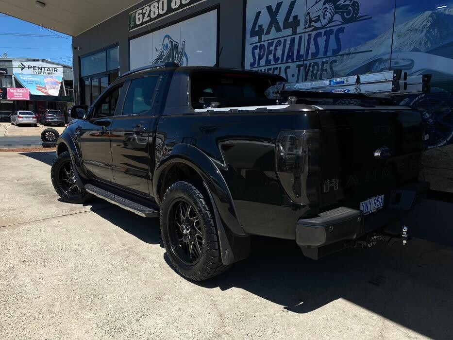 Images Ozzy Tyres Fyshwick | Tyres Canberra | Wheels & Tyres ACT | 4x4 Centre