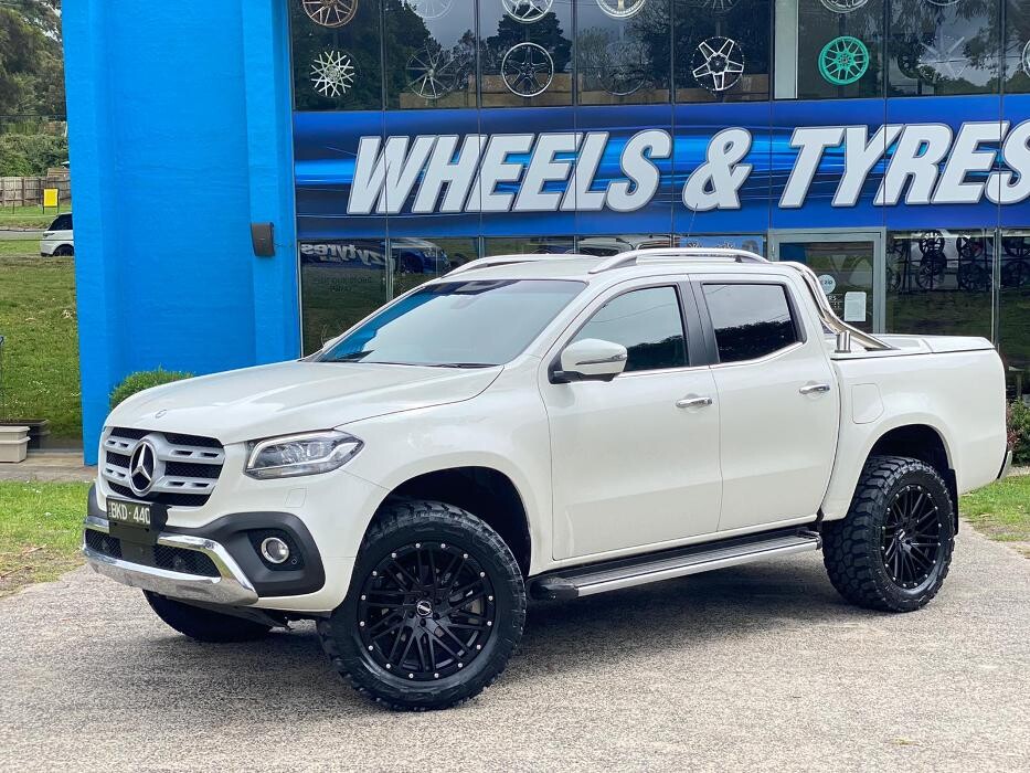 Images Ozzy Tyres Fyshwick | Tyres Canberra | Wheels & Tyres ACT | 4x4 Centre