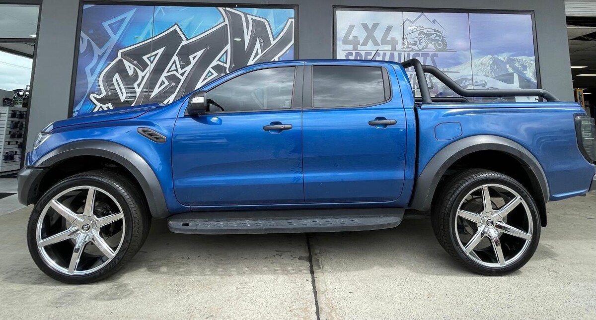 Images Ozzy Tyres Fyshwick | Tyres Canberra | Wheels & Tyres ACT | 4x4 Centre