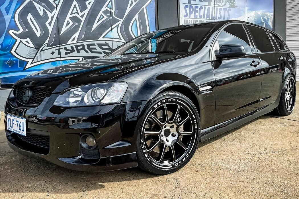 Images Ozzy Tyres Fyshwick | Tyres Canberra | Wheels & Tyres ACT | 4x4 Centre