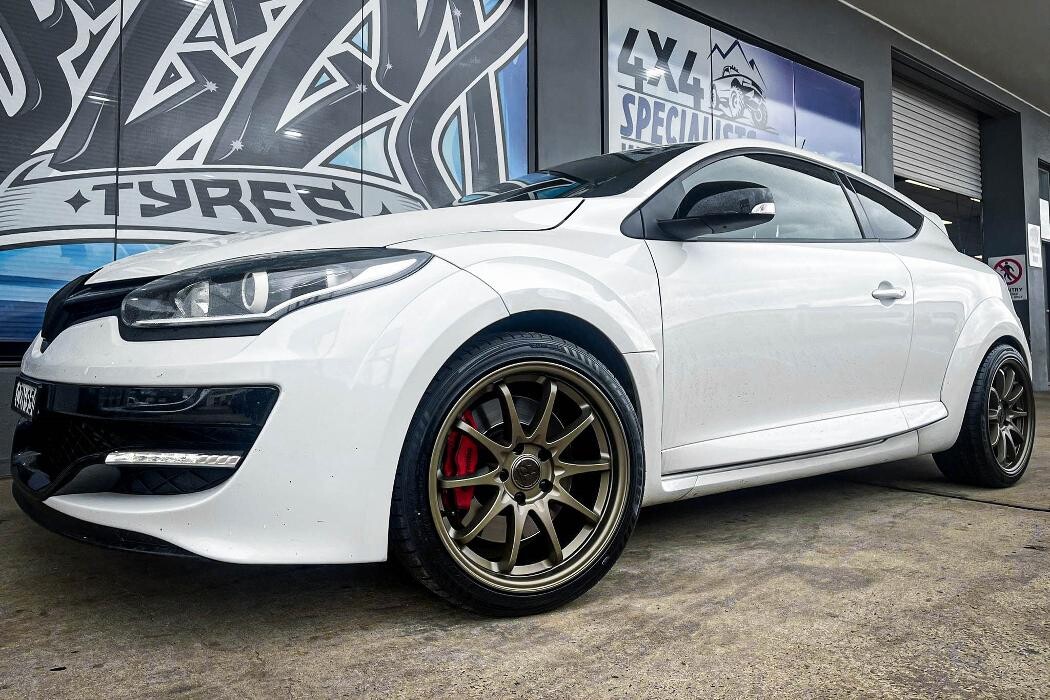 Images Ozzy Tyres Fyshwick | Tyres Canberra | Wheels & Tyres ACT | 4x4 Centre