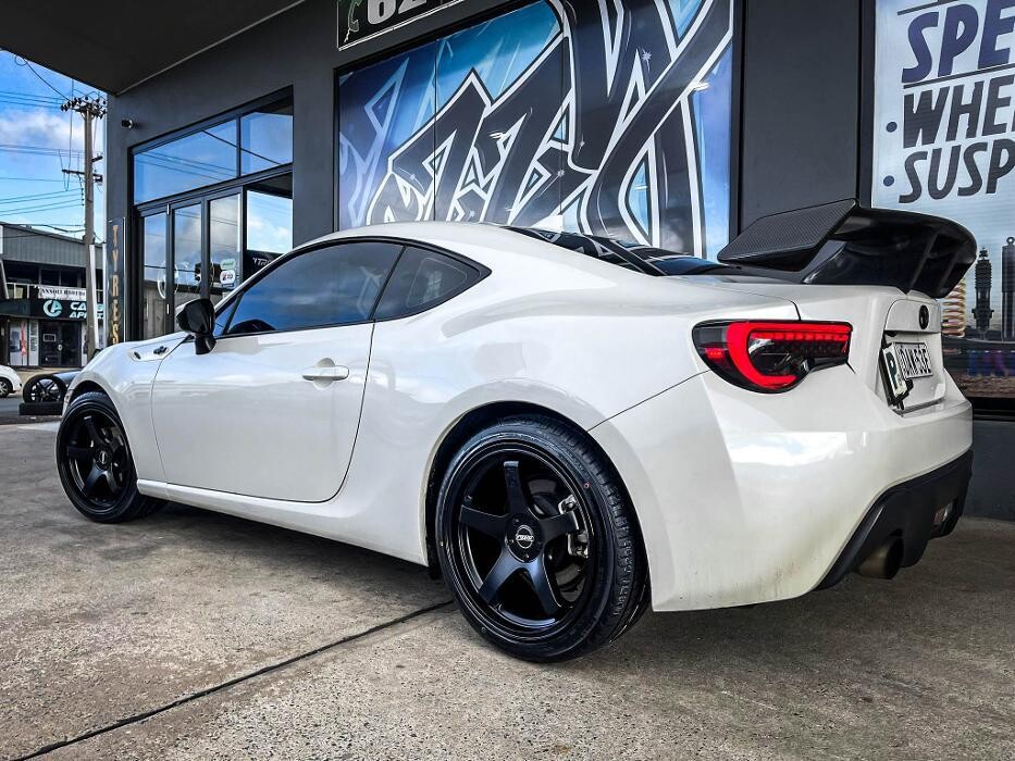 Images Ozzy Tyres Fyshwick | Tyres Canberra | Wheels & Tyres ACT | 4x4 Centre