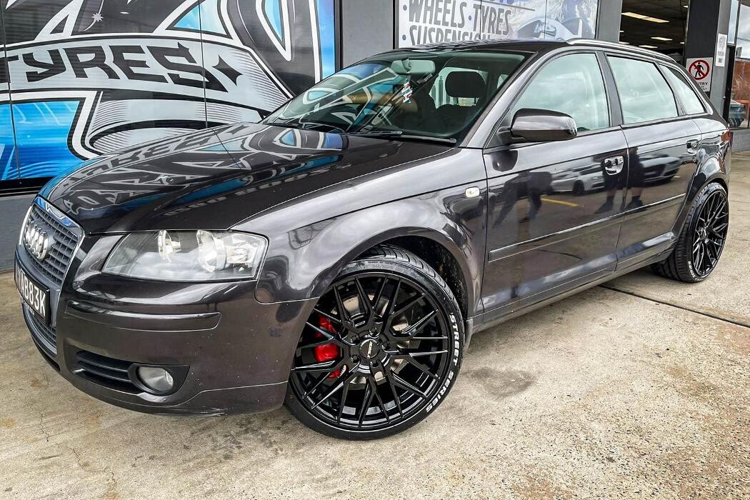 Images Ozzy Tyres Fyshwick | Tyres Canberra | Wheels & Tyres ACT | 4x4 Centre