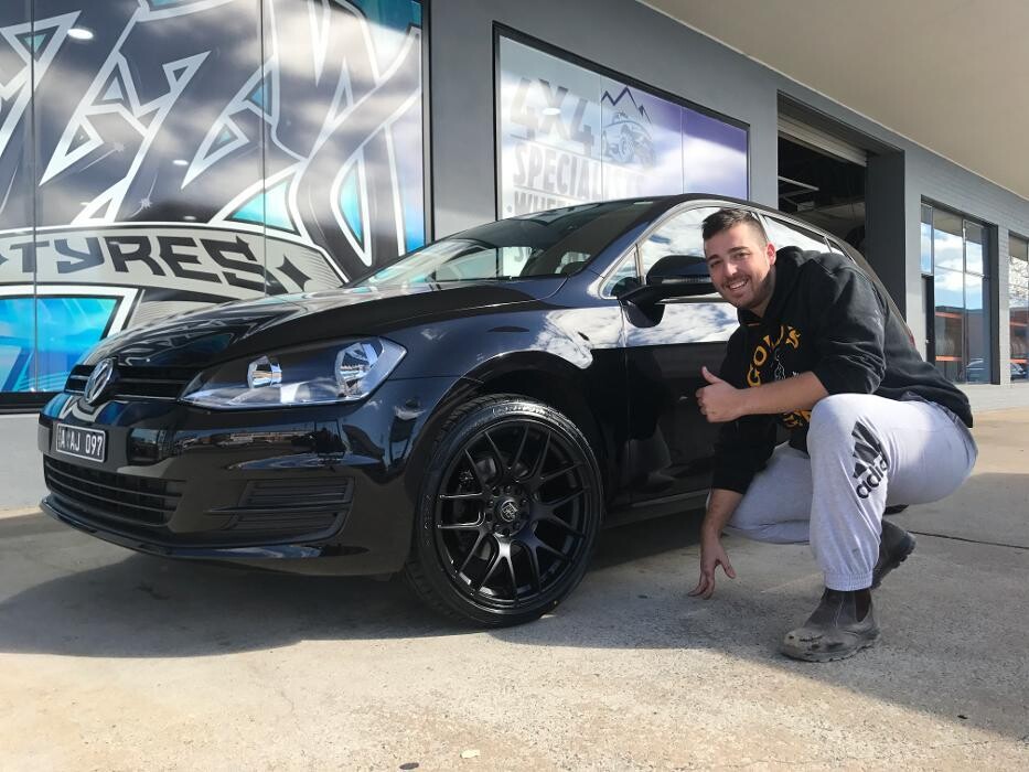 Images Ozzy Tyres Fyshwick | Tyres Canberra | Wheels & Tyres ACT | 4x4 Centre