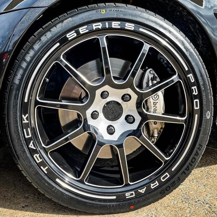 Images Ozzy Tyres Fyshwick | Tyres Canberra | Wheels & Tyres ACT | 4x4 Centre