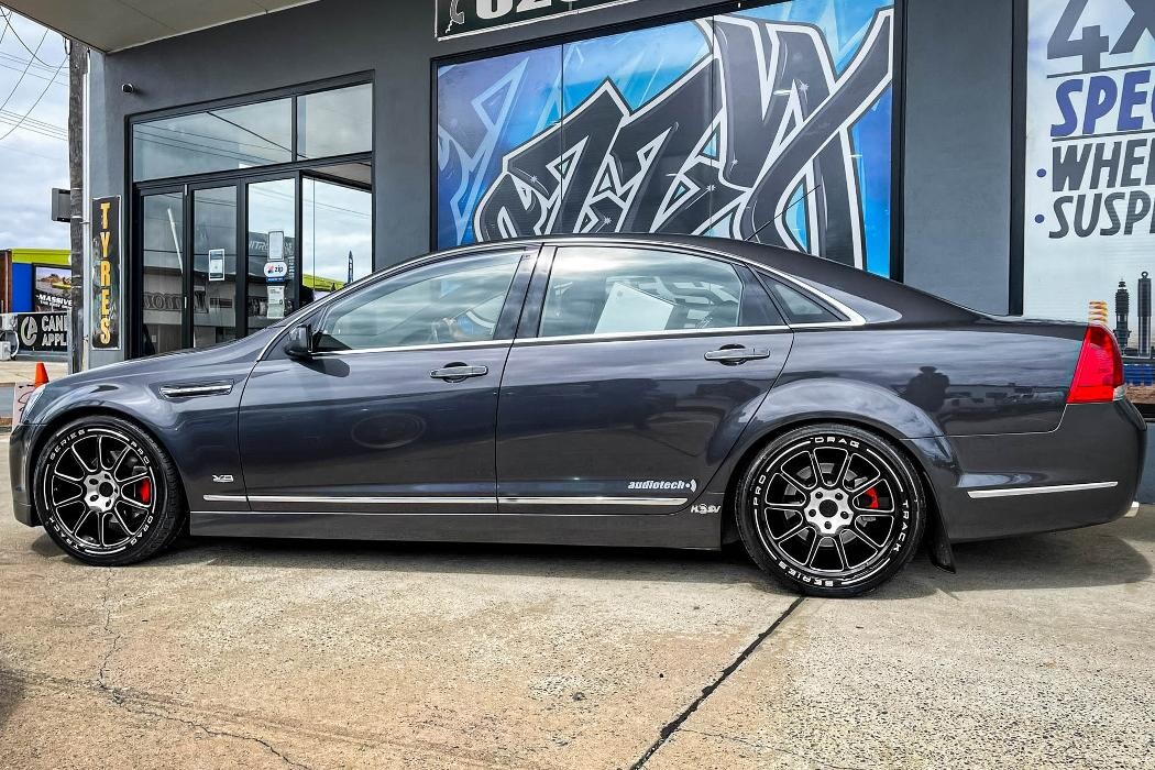 Images Ozzy Tyres Fyshwick | Tyres Canberra | Wheels & Tyres ACT | 4x4 Centre