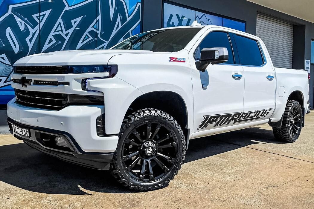 Images Ozzy Tyres Fyshwick | Tyres Canberra | Wheels & Tyres ACT | 4x4 Centre
