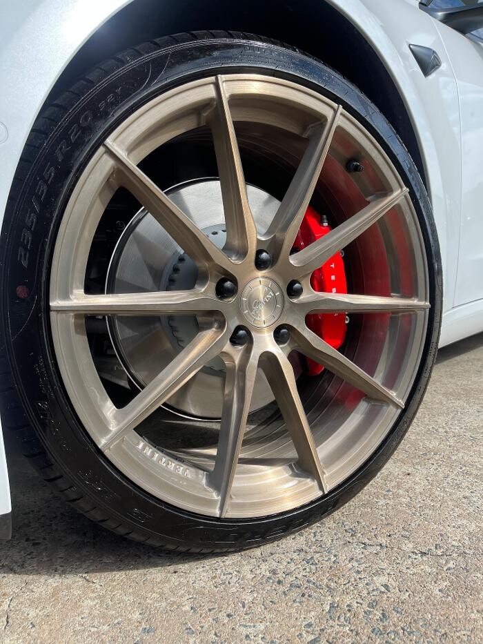 Images Ozzy Tyres Fyshwick | Tyres Canberra | Wheels & Tyres ACT | 4x4 Centre