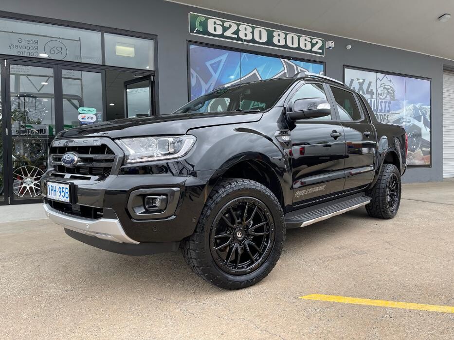 Images Ozzy Tyres Fyshwick | Tyres Canberra | Wheels & Tyres ACT | 4x4 Centre