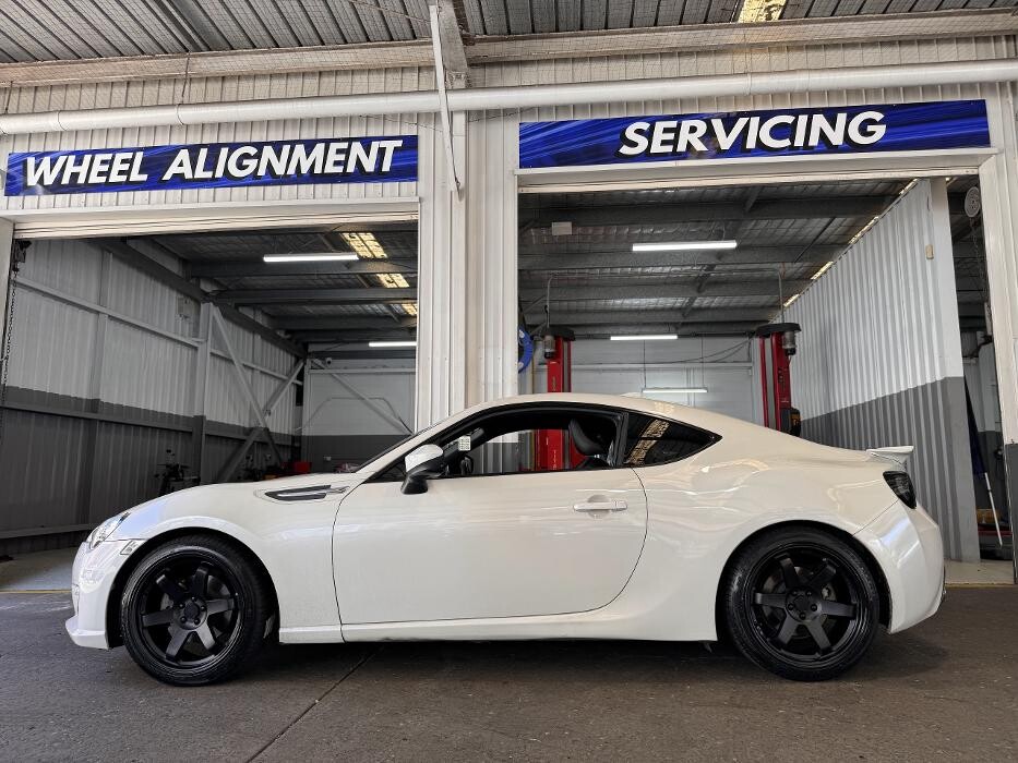 Images Ozzy Tyres Hurstville | Wheels, Tyres, 4X4 Wheels, Suspension ??