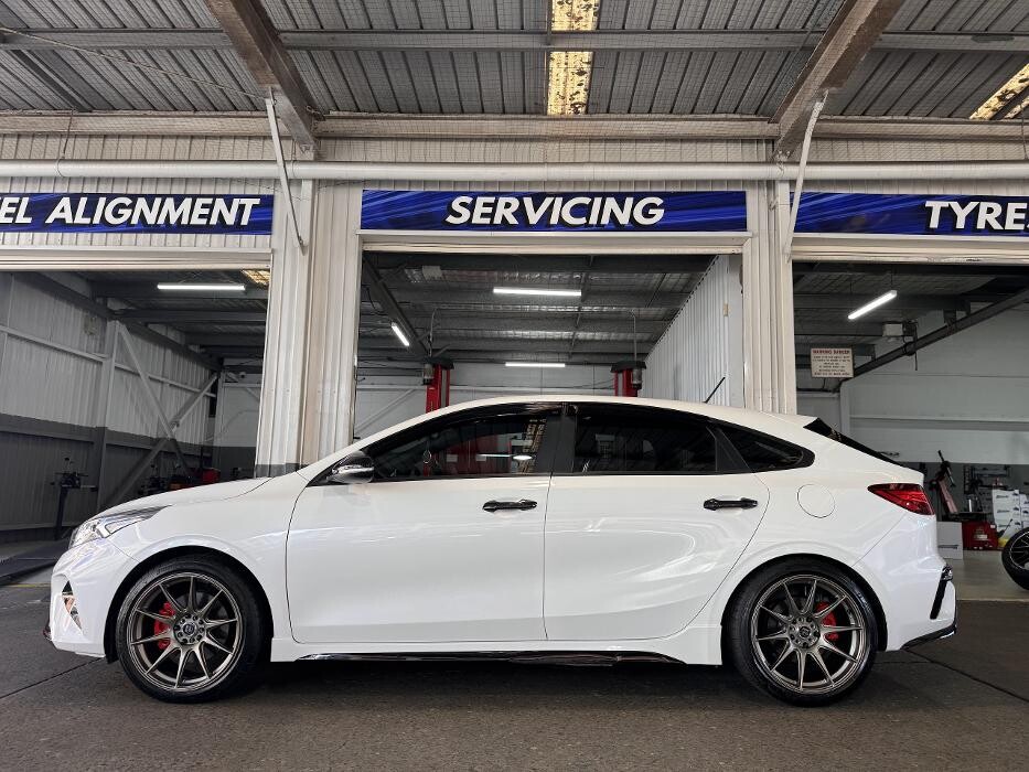 Images Ozzy Tyres Hurstville | Wheels, Tyres, 4X4 Wheels, Suspension ??
