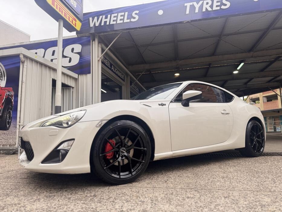 Images Ozzy Tyres Hurstville | Wheels, Tyres, 4X4 Wheels, Suspension ??