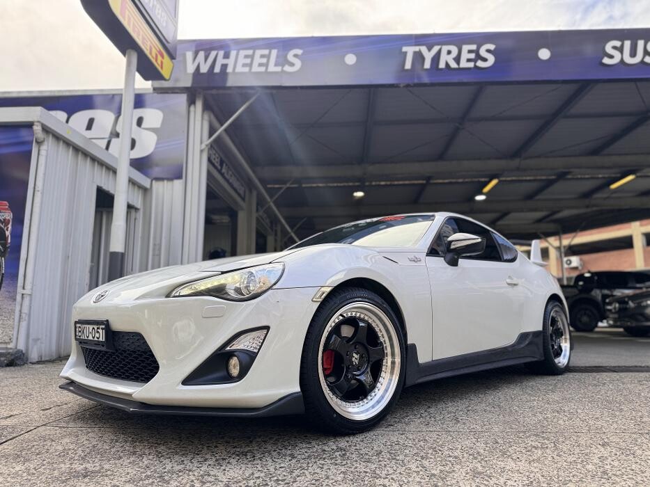 Images Ozzy Tyres Hurstville | Wheels, Tyres, 4X4 Wheels, Suspension ??