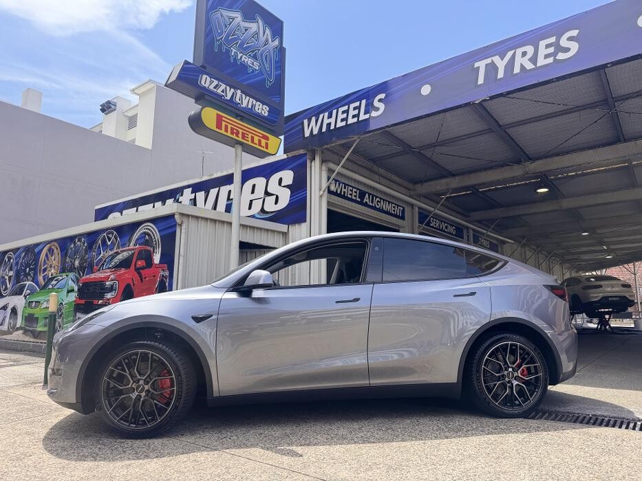 Images Ozzy Tyres Hurstville | Wheels, Tyres, 4X4 Wheels, Suspension ??