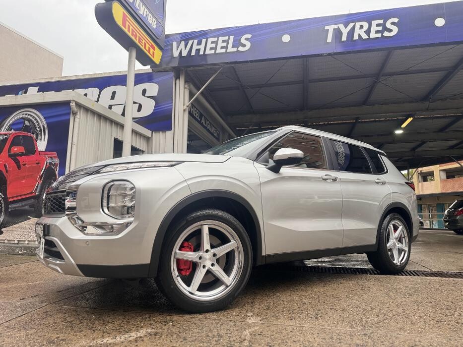 Images Ozzy Tyres Hurstville | Wheels, Tyres, 4X4 Wheels, Suspension ??