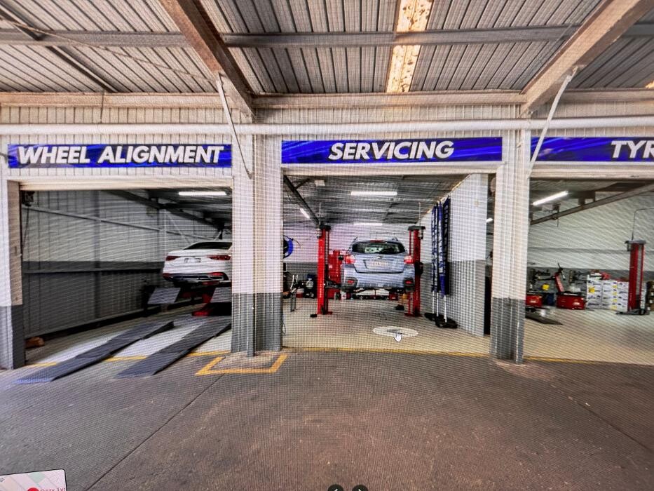 Images Ozzy Tyres Hurstville | Wheels, Tyres, 4X4 Wheels, Suspension ??