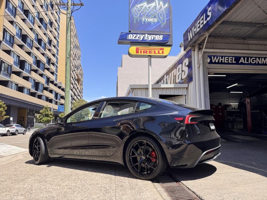 Images Ozzy Tyres Hurstville | Wheels, Tyres, 4X4 Wheels, Suspension ??