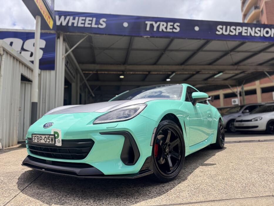 Images Ozzy Tyres Hurstville | Wheels, Tyres, 4X4 Wheels, Suspension ??
