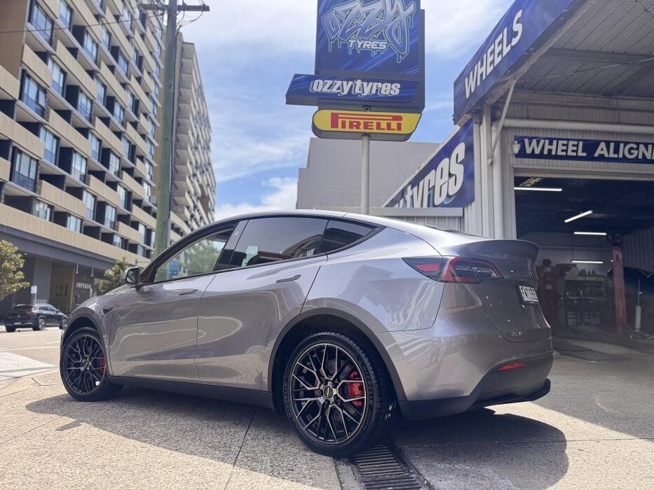 Images Ozzy Tyres Hurstville | Wheels, Tyres, 4X4 Wheels, Suspension ??
