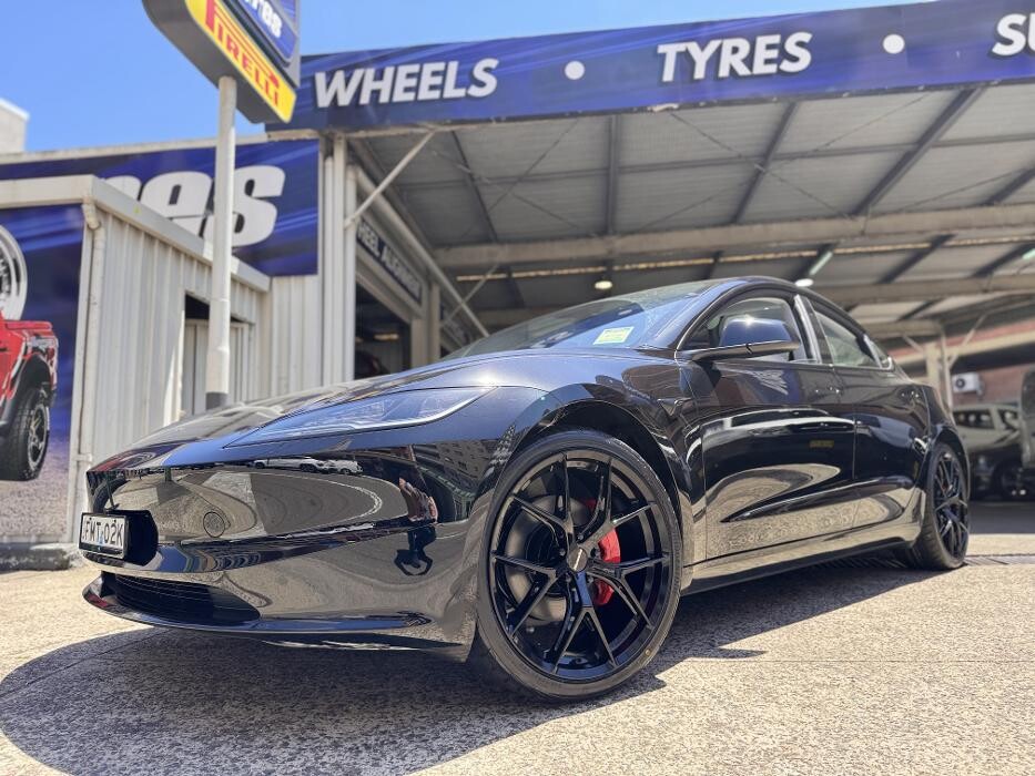 Images Ozzy Tyres Hurstville | Wheels, Tyres, 4X4 Wheels, Suspension ??