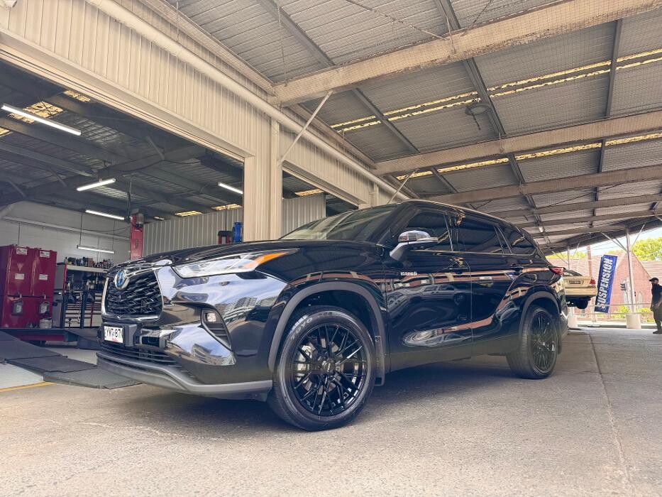 Images Ozzy Tyres Hurstville | Wheels, Tyres, 4X4 Wheels, Suspension ??