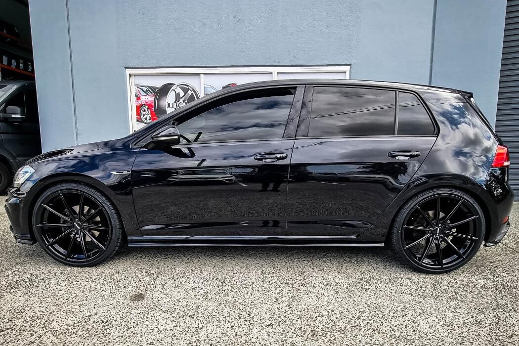 Images Ozzy Tyres Arundel | Wheels and Tyres Gold Coast | 4x4 rims | Surfers paradise Tyres |