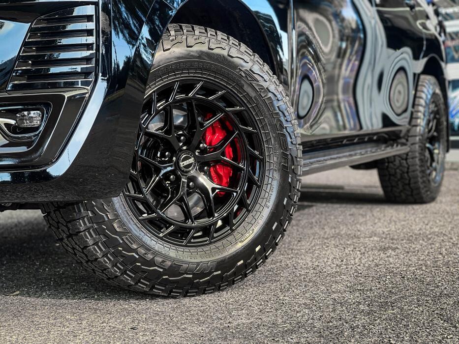 Images Ozzy Tyres Welshpool