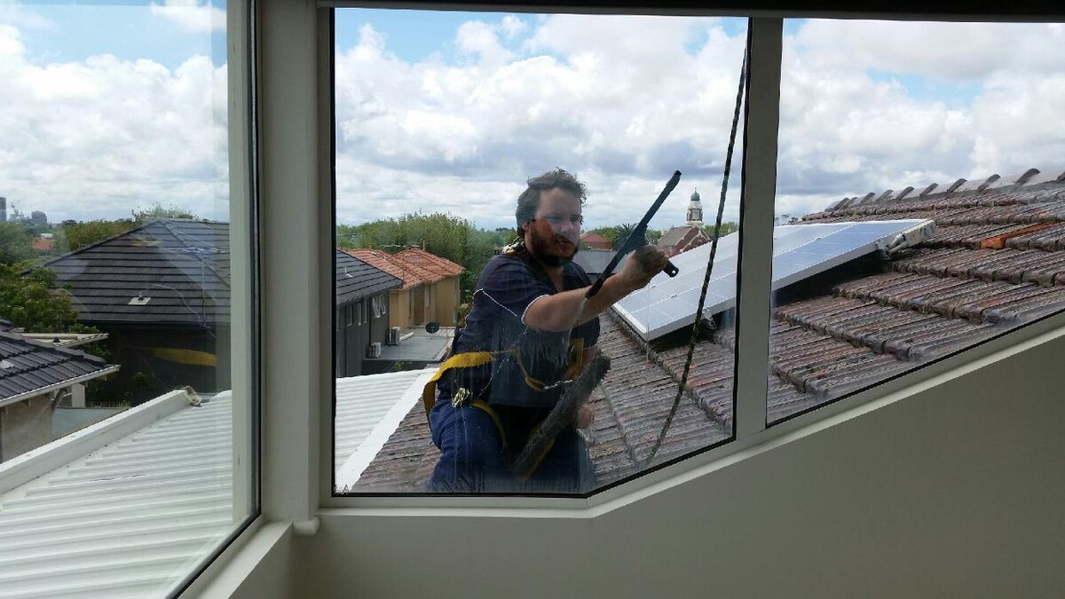 Images HiRange Window Cleaning