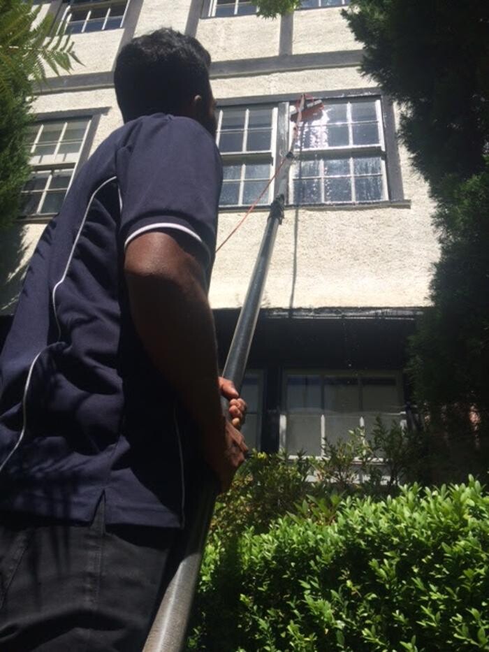 Images HiRange Window Cleaning