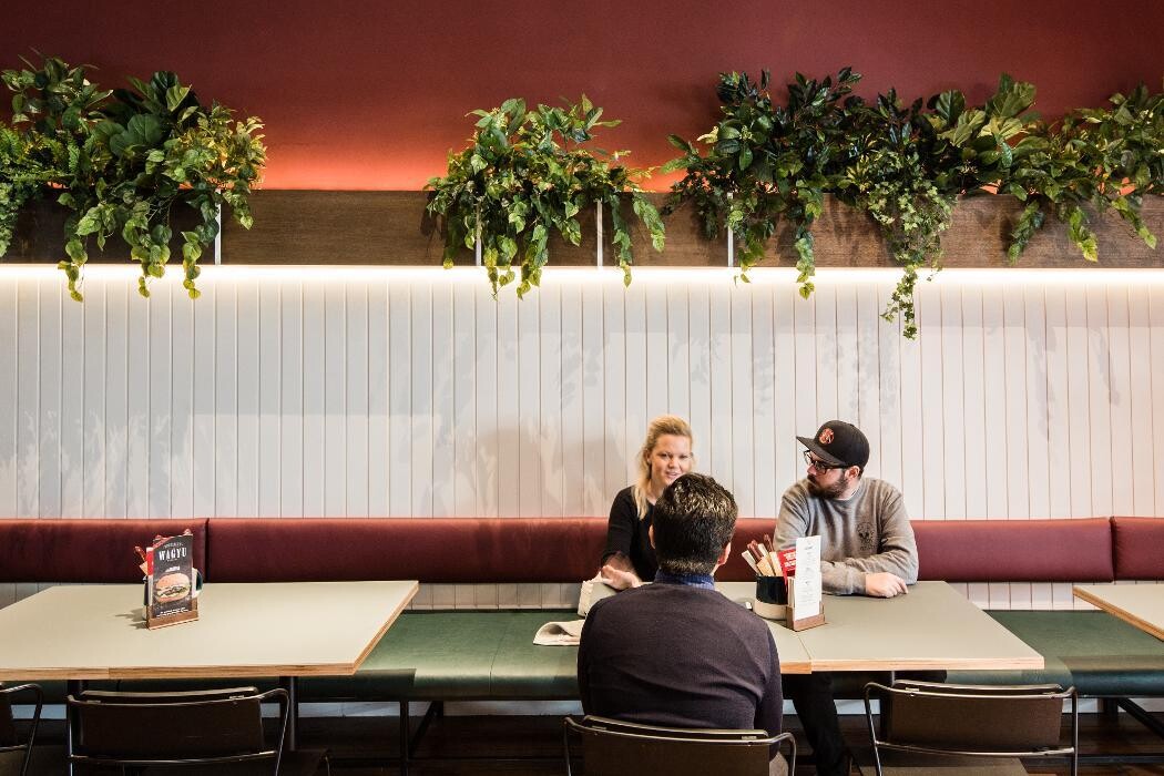 Images Grill'd Burgers - Collingwood