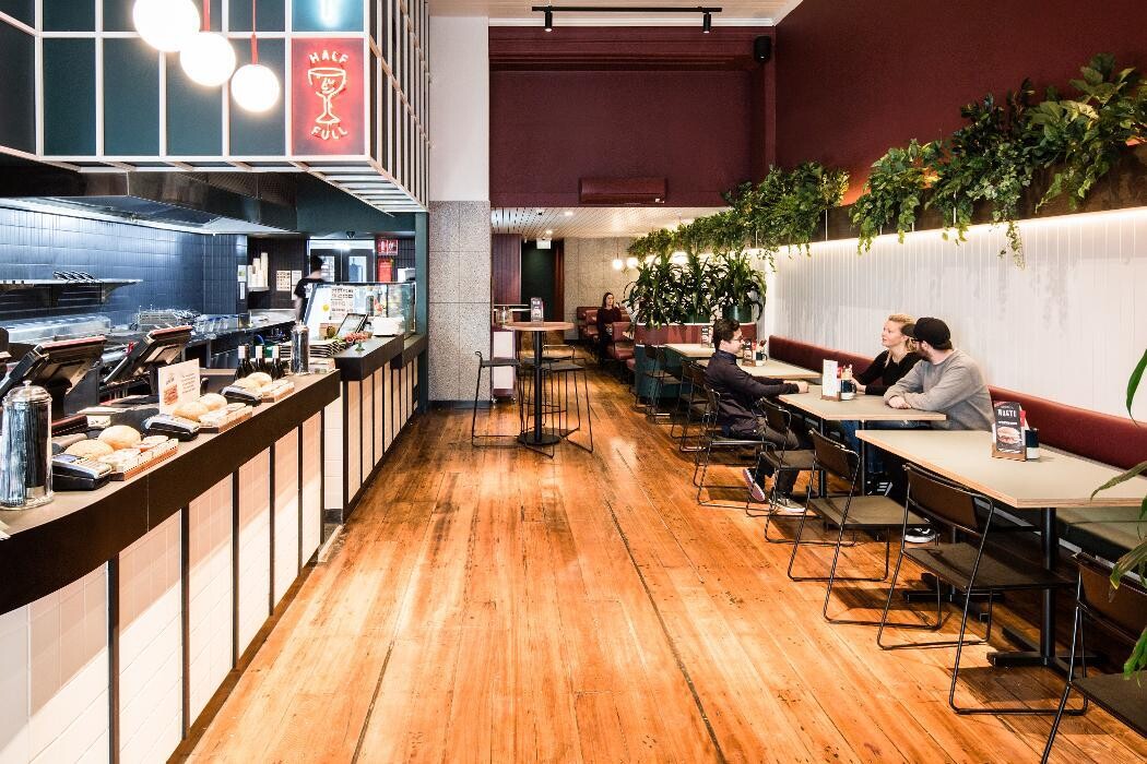 Images Grill'd Burgers - Collingwood