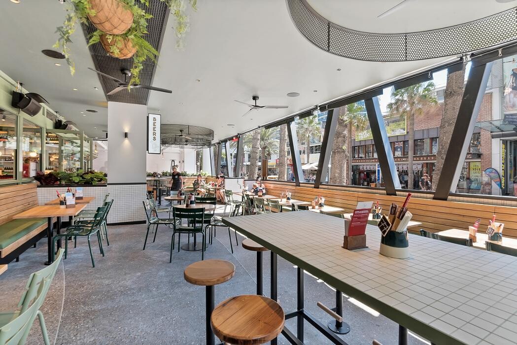 Images Grill'd Burgers - Surfers Paradise