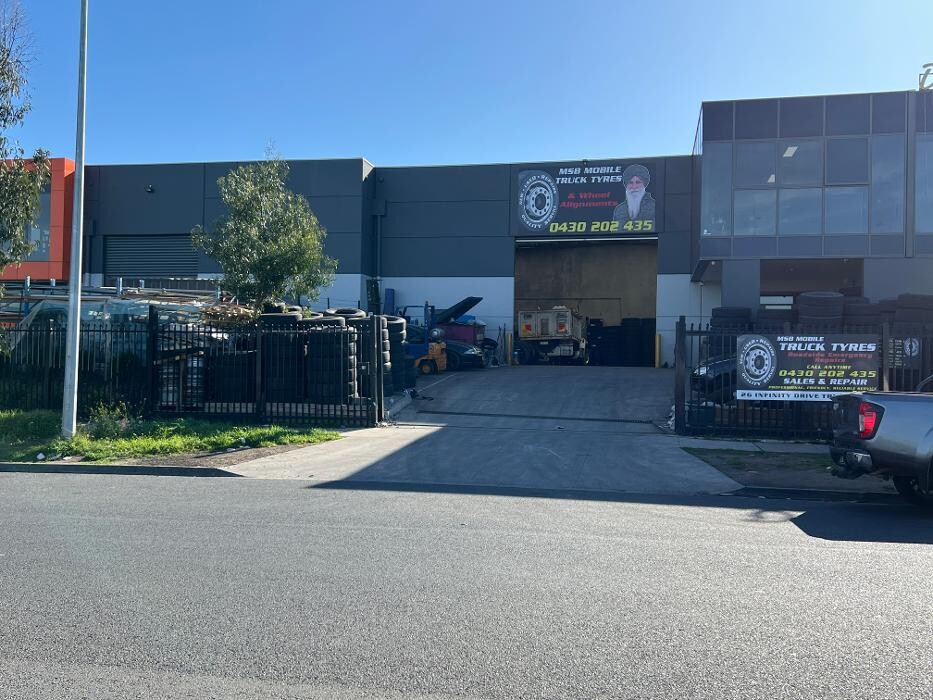 Images MSB Mobile Truck Tyres & Wheel Alignment Truganina