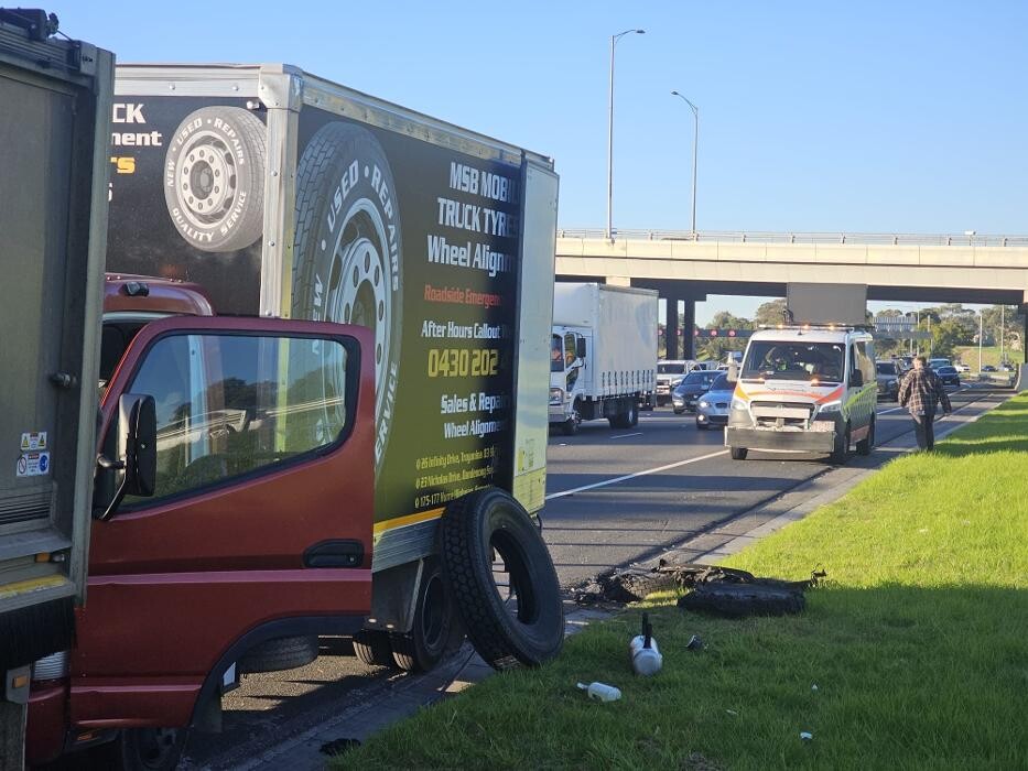 Images MSB Mobile Truck Tyres & Wheel Alignment Truganina