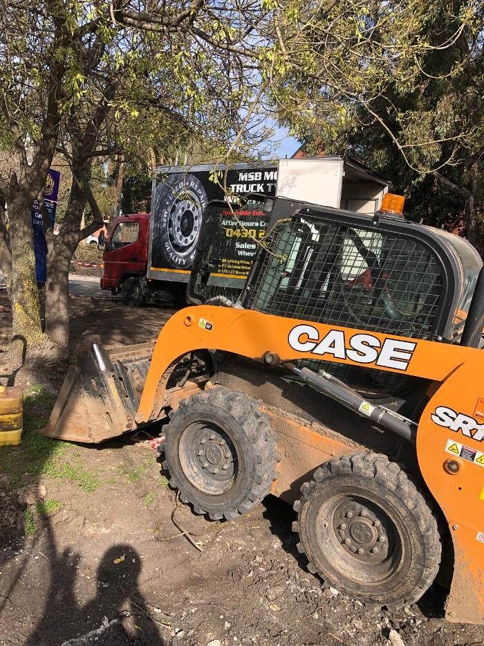 Images MSB Mobile Truck Tyres & Wheel Alignment Truganina