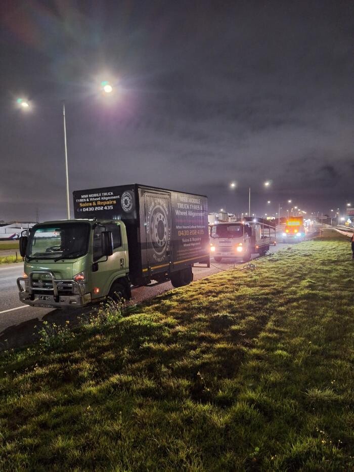 Images MSB Mobile Truck Tyres & Wheel Alignment Truganina