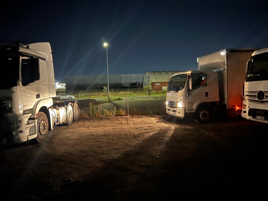 Images MSB Mobile Truck Tyres & Wheel Alignment Truganina