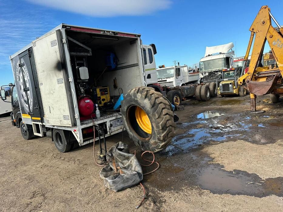 Images MSB Mobile Truck Tyres & Wheel Alignment Truganina