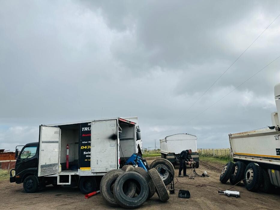 Images MSB Mobile Truck Tyres & Wheel Alignment Truganina
