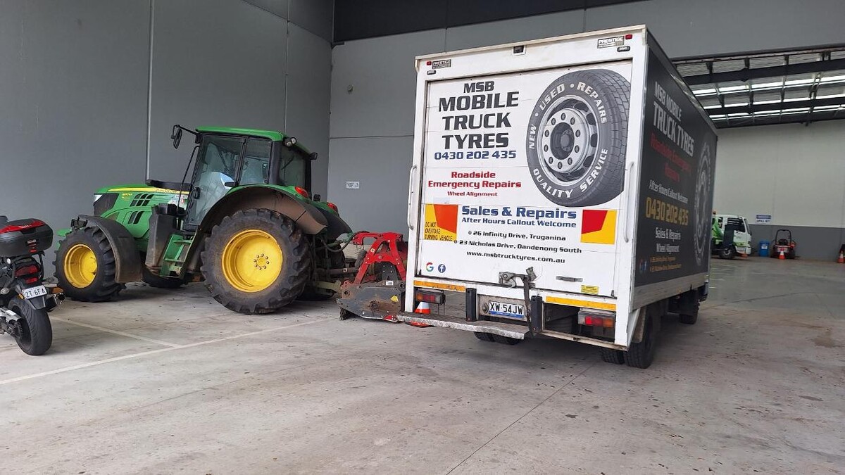 Images MSB Mobile Truck Tyres & Wheel Alignment Truganina