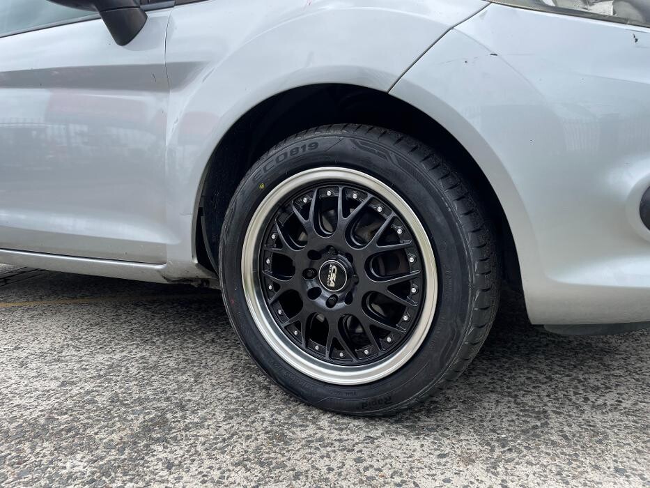 Images TRUSTED TYRES ON GOLD COAST