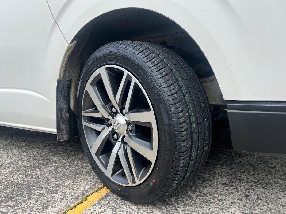 Images TRUSTED TYRES ON GOLD COAST