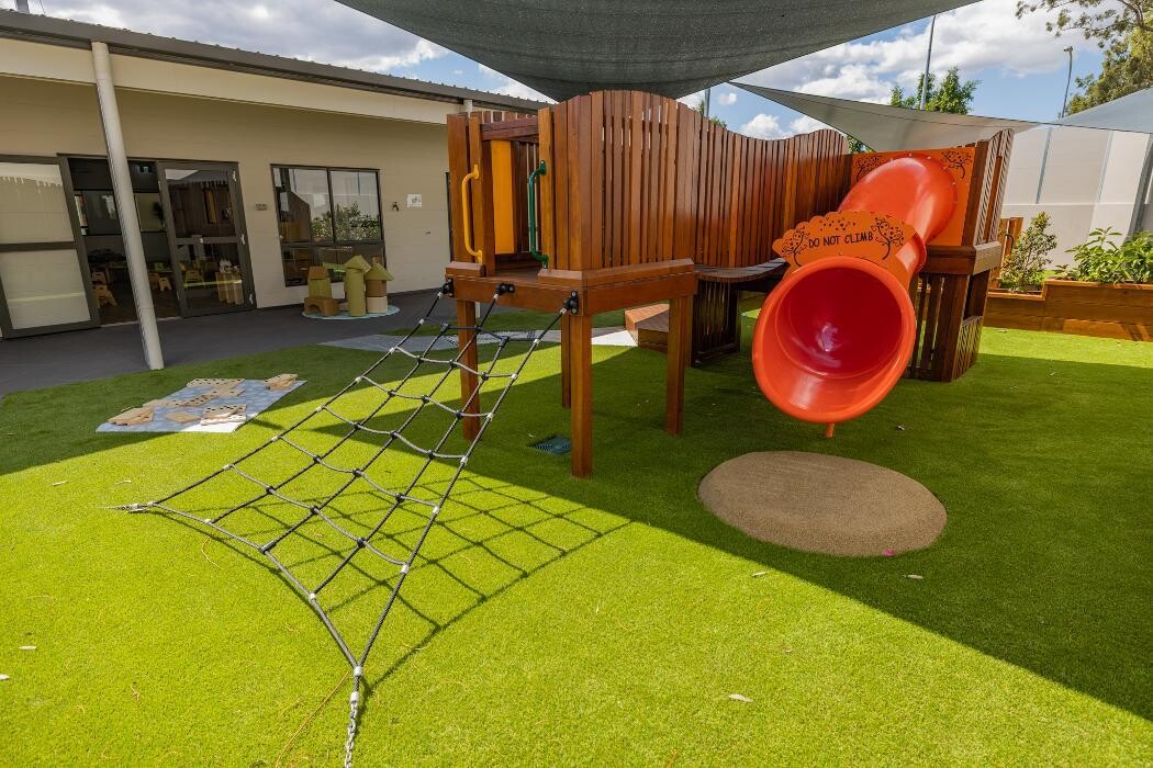 Images Happy Hearts Child Care and Kindergarten Park Ridge